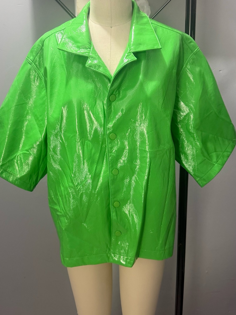 Fashion Nova Men Green Da Baddie Faux Leather Cropped Button Up Shirt - Picture 7 of 7